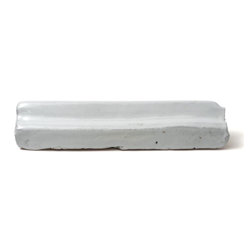 Antique White Glazed Rail Glazed Terracotta Moldings 2×8 (ML80001)
