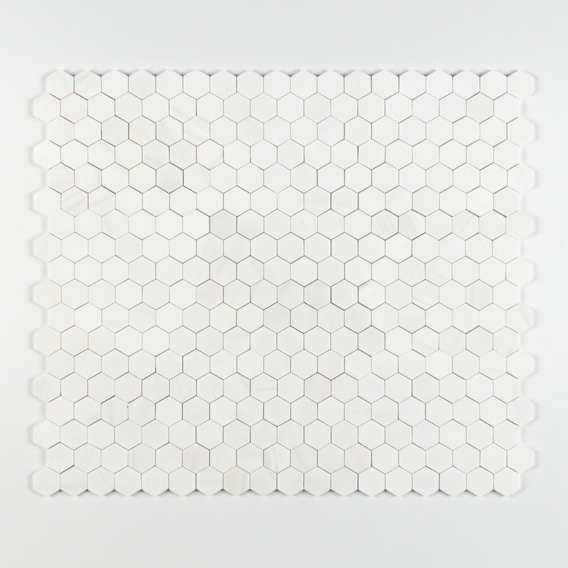 Schneeweiße, geschliffene sechseckige Marmormosaike, 2 Stück, 10 3/8 × 12 Zoll