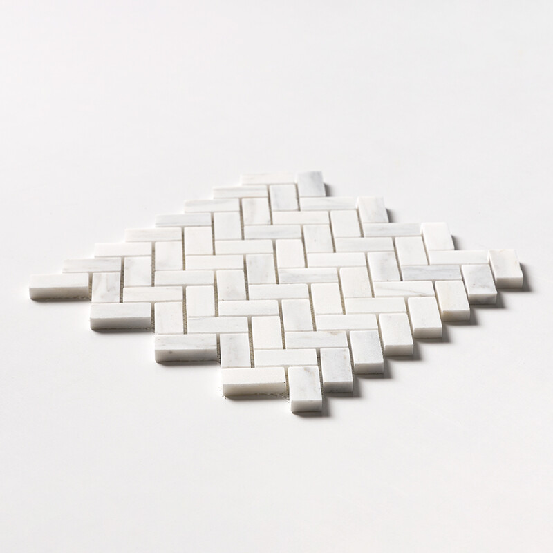 Calacatta Gold Royal Honed Herringbone 1×2 Marble Mosaics 11×11