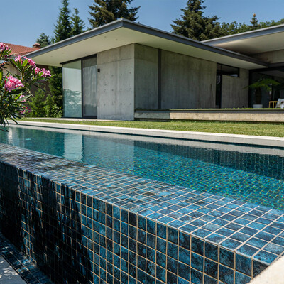 Riva Polished 2×2 Recycle Glass Mosaic 12 3/8×18 3/4 (GT00301)