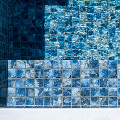 Ondata Polished 2×2 Recycle Glass Mosaic 12 3/8×18 3/4 (GT00302)