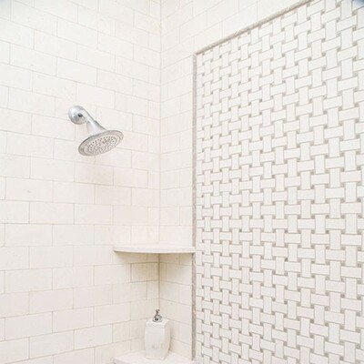 Champagne&olive Green Honed Basket Weave Limestone Mosaic 12×12 (MS00930) Champagne Honed Limestone Tile 12×24 (TL13343)