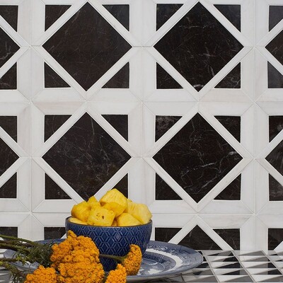 Snow White, Black Multi Finish Kent Marble Mosaic 13 9/16×13 9/16 (MS01505)