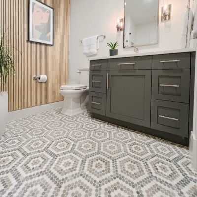 Snow White, Allure Light, Britannia Honed Penny Round 8 Limestone Mosaic 9 1/4×9 29/64 (MS01912)