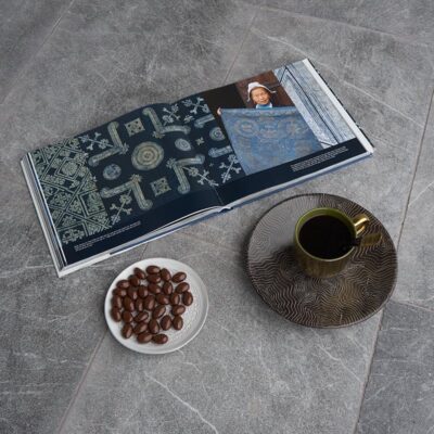 Iris Black Cottage Marble Tile 16×24 (TL17395)