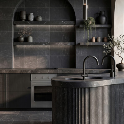 Azulejos de mármore Iris Black escovado 8×8 (TL18138) Azulejos de mármore Iris Black polido com ranhuras finas 4×18 (ML01021) Imagem do ambiente