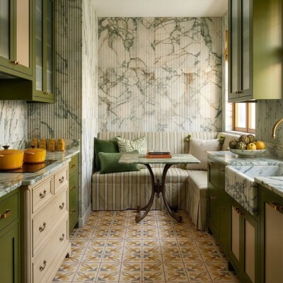 Spire Matte Glazed Terracotta Tiles 6×6 (TL80911) Calacatta Green Honed Thin Fluted Marble Accent Tiles 18×18 (ML01186) Room Scene Image