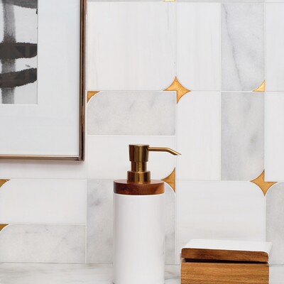 Blocks Glacier, Snow White, Brass Multi Finish Marble Waterjet Decos 16 5/8×16 5/8 (XMG02001)