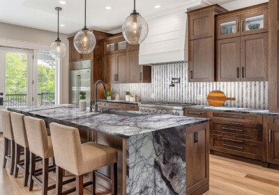 Lilac Polished  Marble Slab Random (SL10116) Thassos, Lilac Honed Mod Stripes Marble Mosaic 11 3/4×12 3/8 (MS90875)