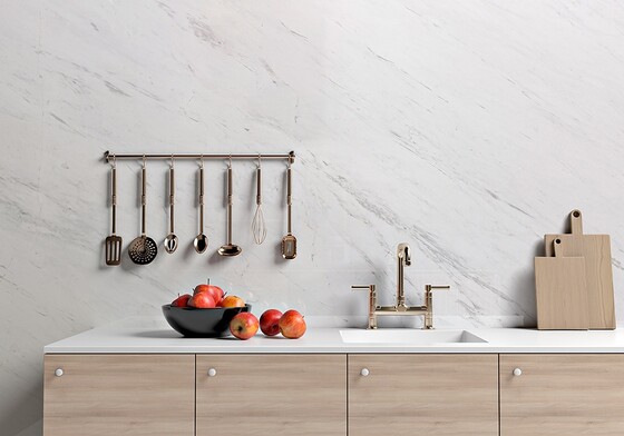 Losa de mármol pulido Bianco Sivec aleatoria