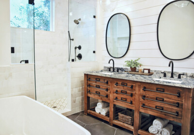 Glacier White Polished  Granite Slab Random (SL90383)