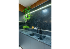 Negresco Polished Quartzite Slab Random 1 1/4 (SL90617)