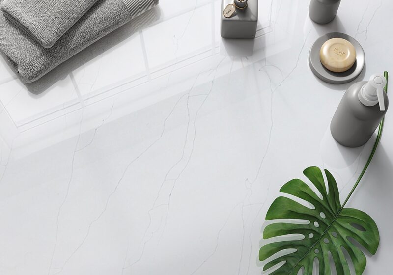 Calacatta Rafael Polished Quartz Slab Random 1 1/4 (SL91042)