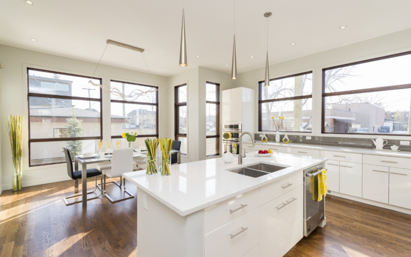marble kitchen island